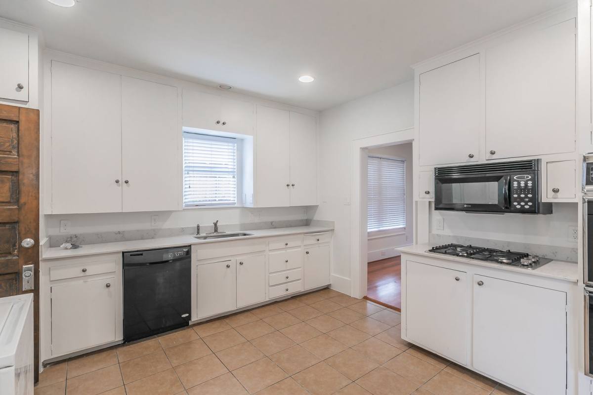House for rent at 5313 Collinwood Ave, Fort Worth, TX 76107
