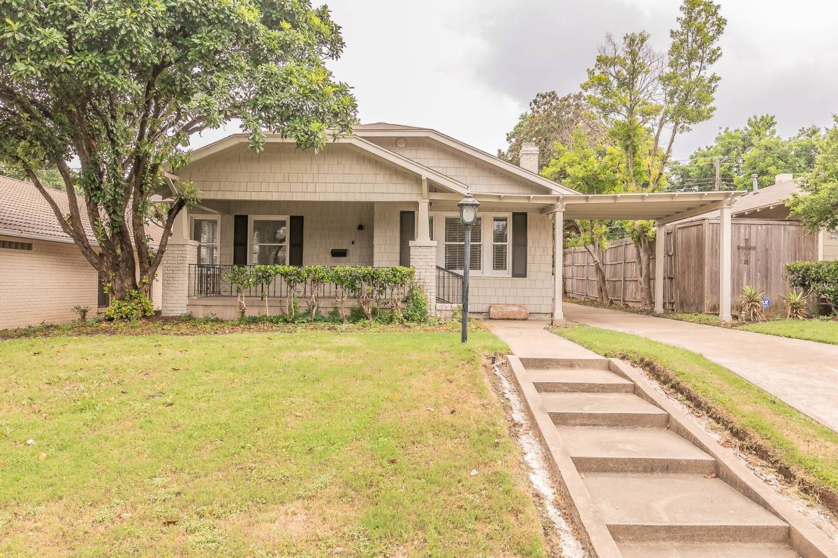 House for rent at 5313 Collinwood Ave, Fort Worth, TX 76107