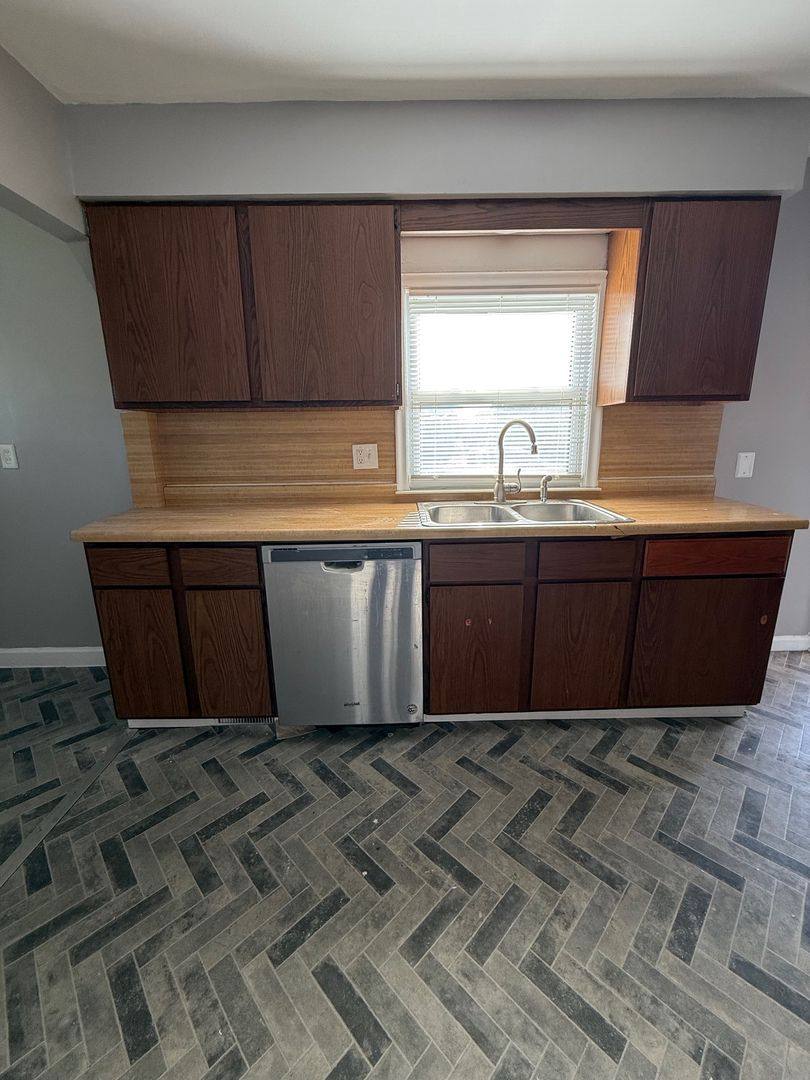 House for rent at 18250 10 Mile Rd, Eastpointe, MI 48021
