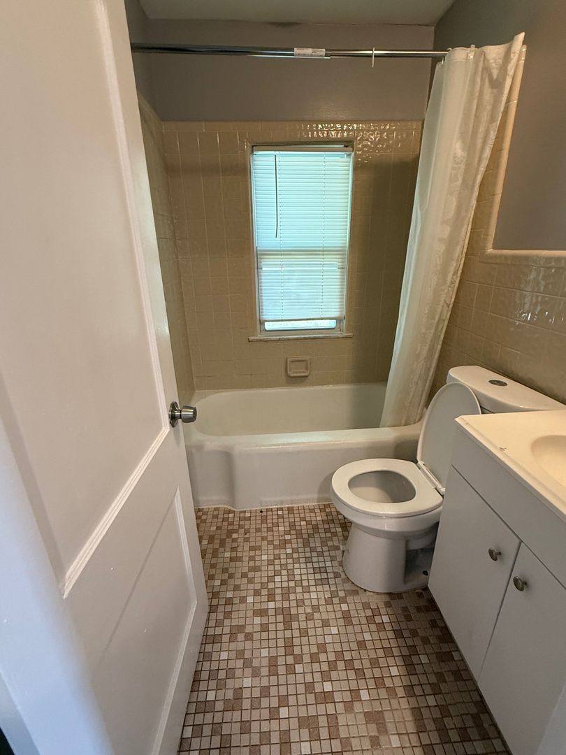 House for rent at 18250 10 Mile Rd, Eastpointe, MI 48021