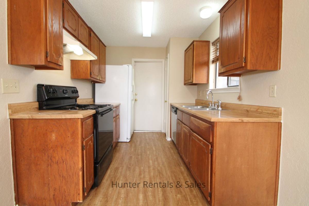 House for rent at 1100 Goodhue Dr, Killeen, TX 76549