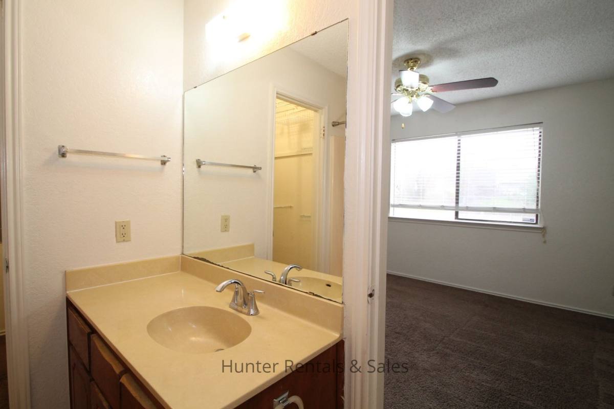 House for rent at 1100 Goodhue Dr, Killeen, TX 76549