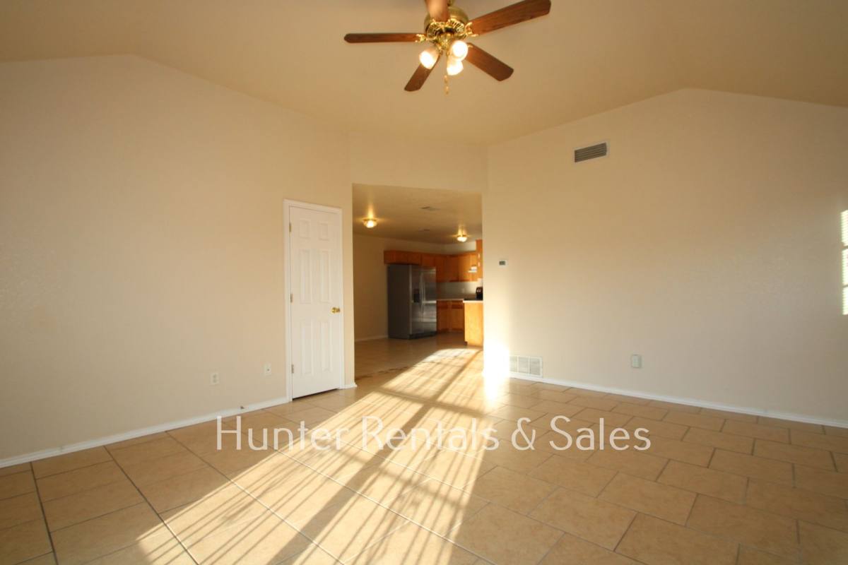 Townhouse for rent at 4403-B July Dr, Killeen, TX 76549