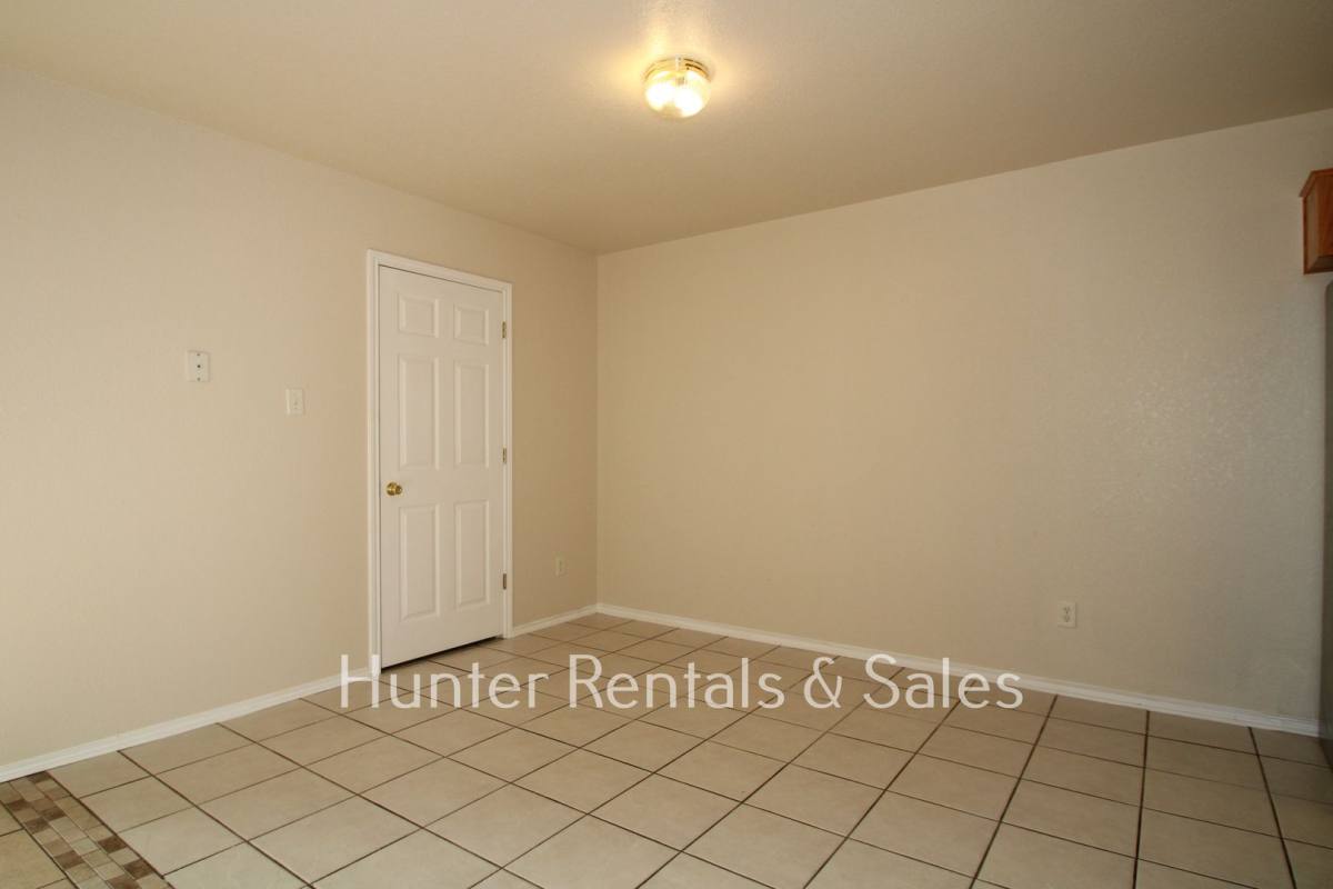 Townhouse for rent at 4403-B July Dr, Killeen, TX 76549