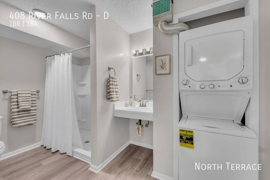 Apartment for rent at 408 River Falls Rd #D, Kansas City, KS 66111