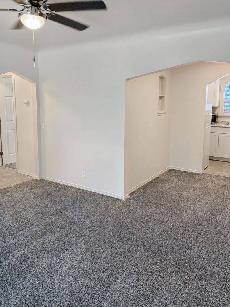Apartment for rent at 241 5th St, Bremerton, WA 98337