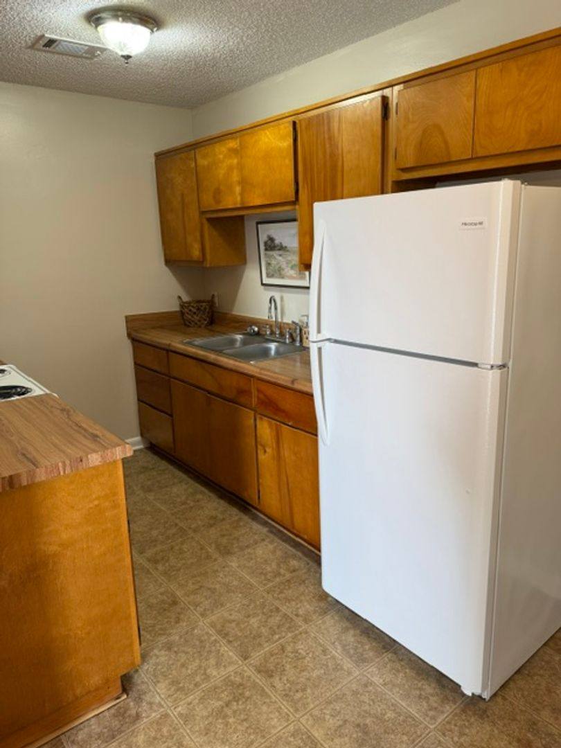 Apartment for rent at 100 Captain's Quarters Dr, Andalusia, AL 36420