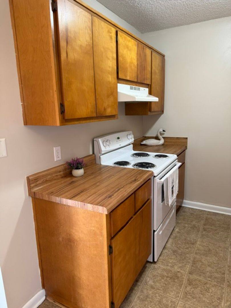 Apartment for rent at 100 Captain's Quarters Dr, Andalusia, AL 36420