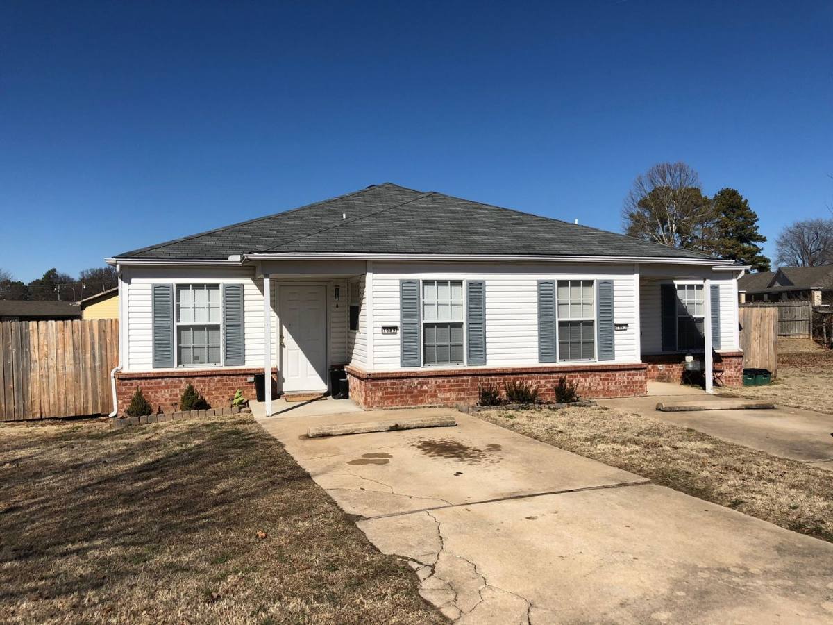House for rent at 1681 Linda Jo Place, Fayetteville, AR 72703
