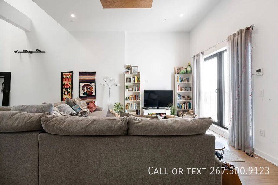 Apartment for rent at 1306 N Front St #4F, Philadelphia, PA 19122