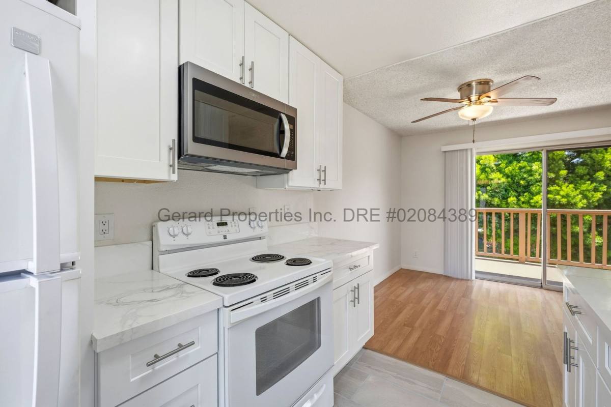Apartment for rent at 16101 Malaga Lane, Huntington Beach, CA 92647