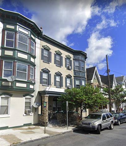 Apartment for rent at 1051 Washington St #2, Easton, PA 18042