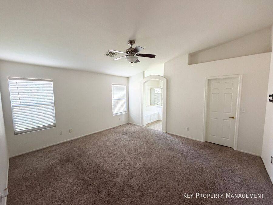 House for rent at 374 Yacht Ave, Henderson, NV 89012