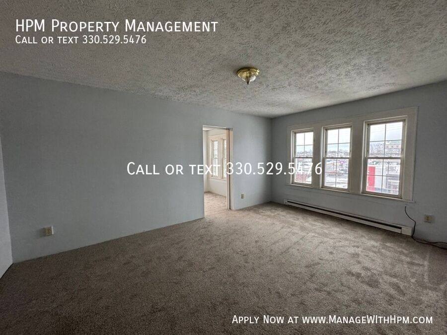 Apartment for rent at 2237 Tusc St W #7, Canton, OH 44708