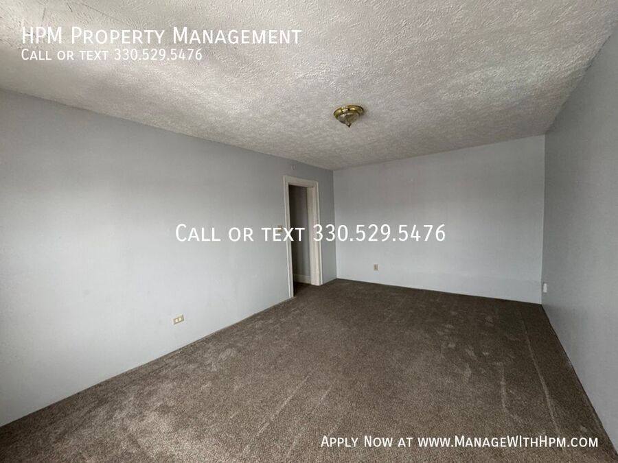 Apartment for rent at 2237 Tusc St W #7, Canton, OH 44708