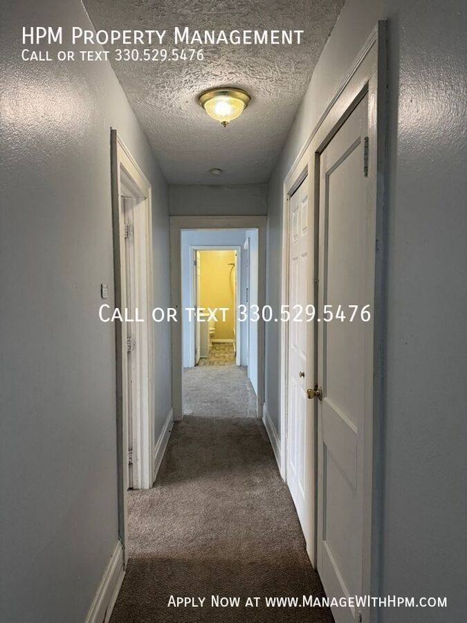 Apartment for rent at 2237 Tusc St W #7, Canton, OH 44708