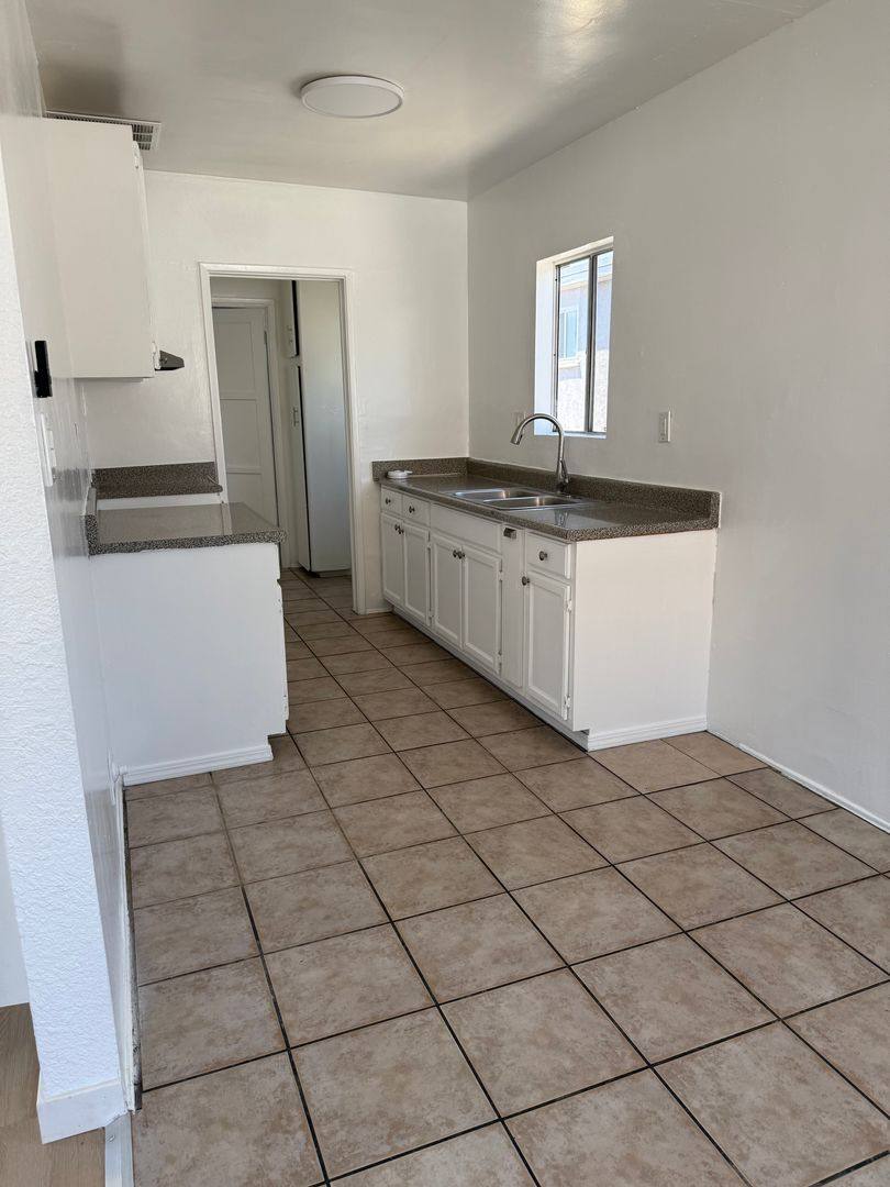 Apartment for rent at 100-140 Roselane, Montebello, CA 90640