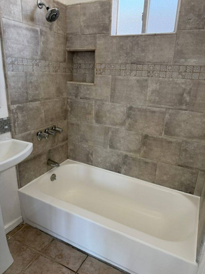 Apartment for rent at 100-140 Roselane, Montebello, CA 90640