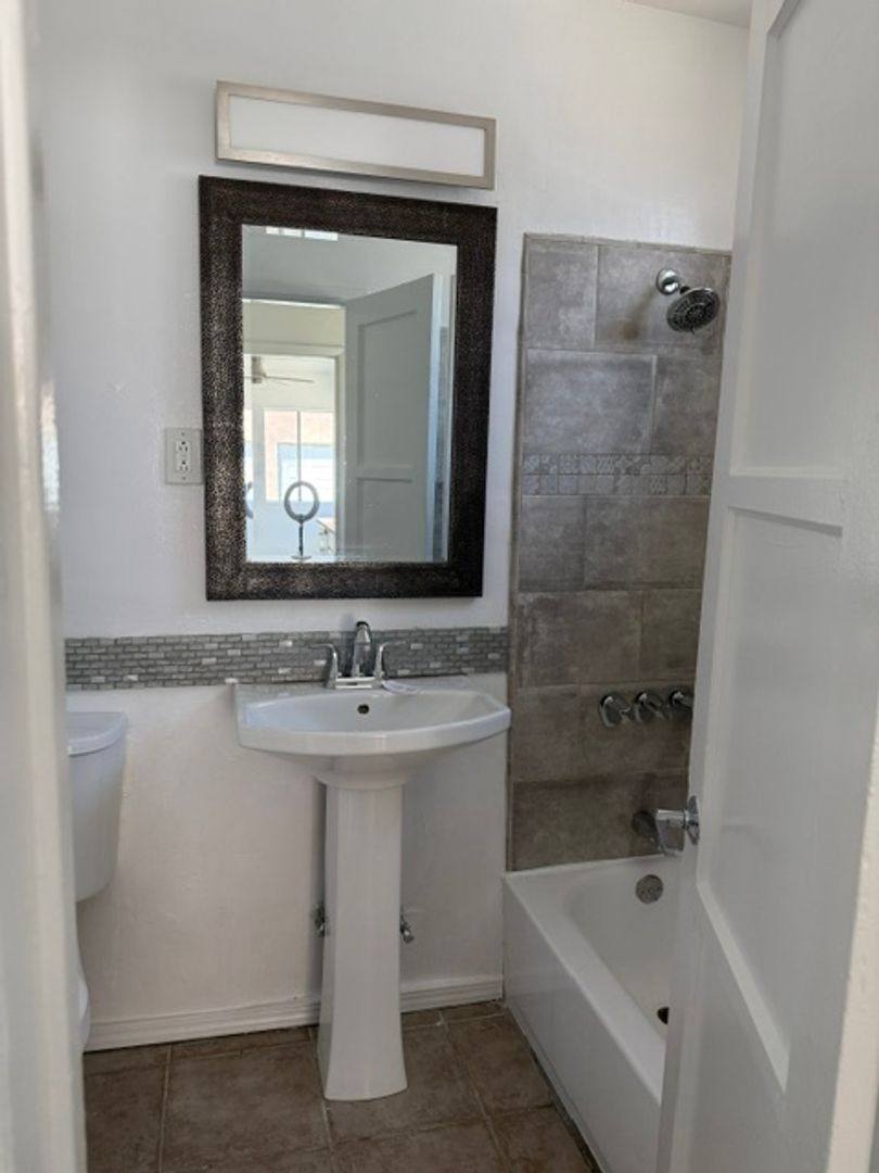 Apartment for rent at 100-140 Roselane, Montebello, CA 90640