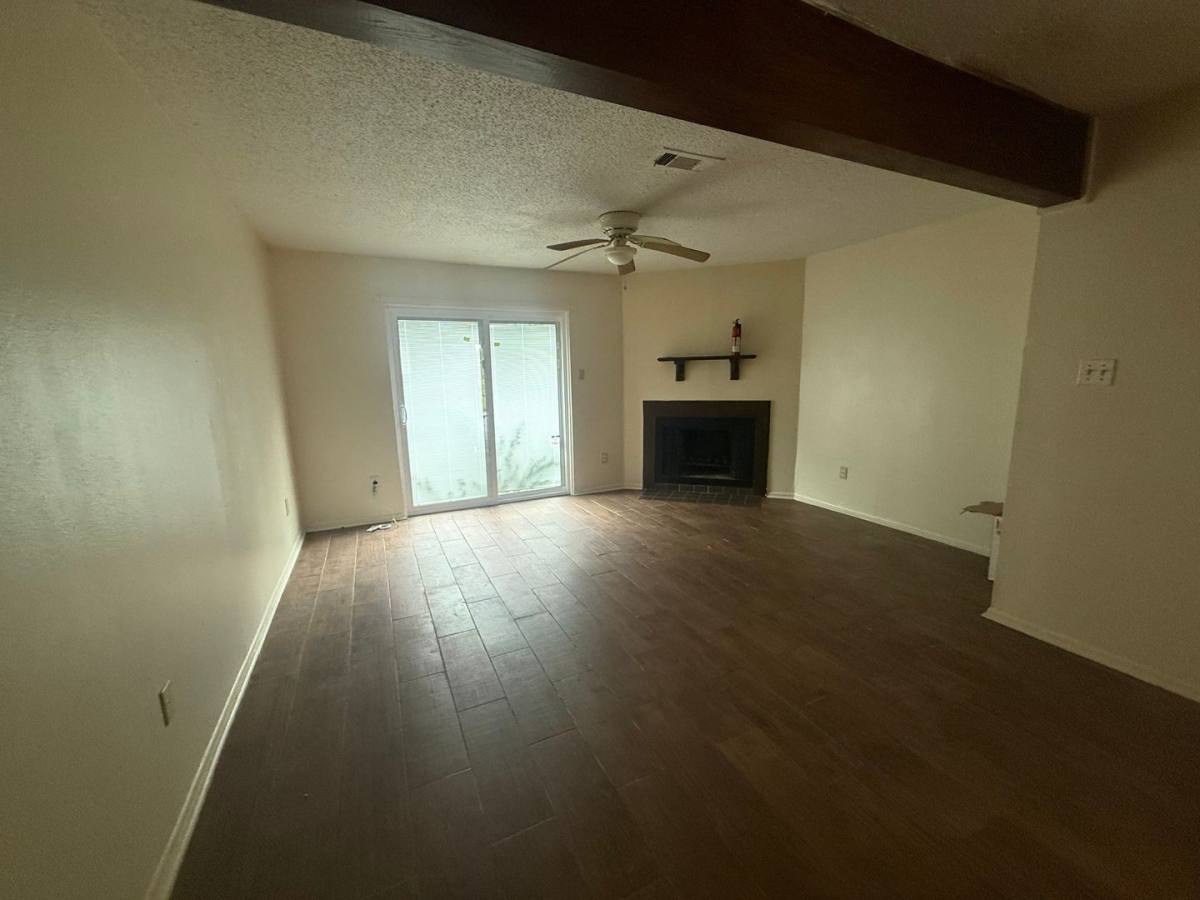 Apartment for rent at 1646 Jade Ave, Baton Rouge, LA 70810