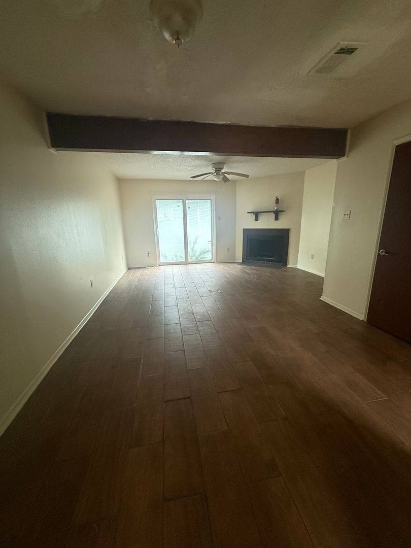 Apartment for rent at 1646 Jade Ave, Baton Rouge, LA 70810