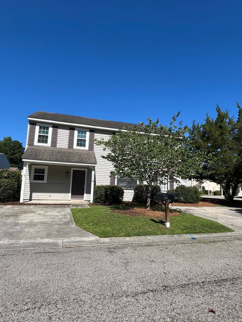 Apartment for rent at 154 Lullwater Dr, Wilmington, NC 28403