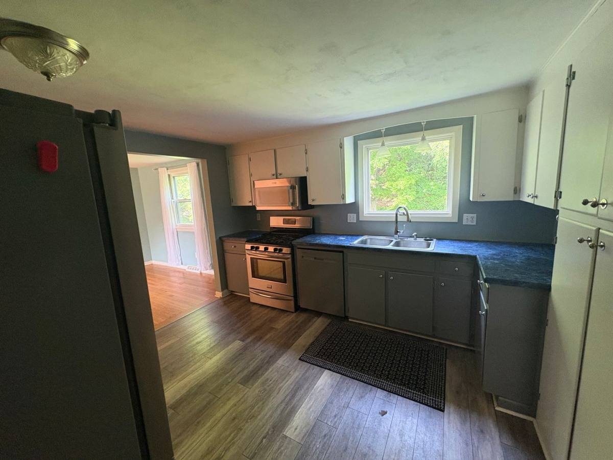 House for rent at 5250 Longridge Rd, Jamesville, NY 13078