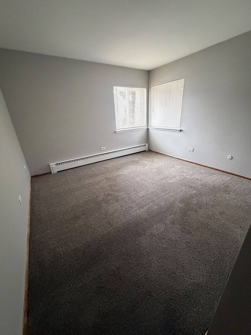 Apartment for rent at 805 N Court St, Rockford, IL 61103