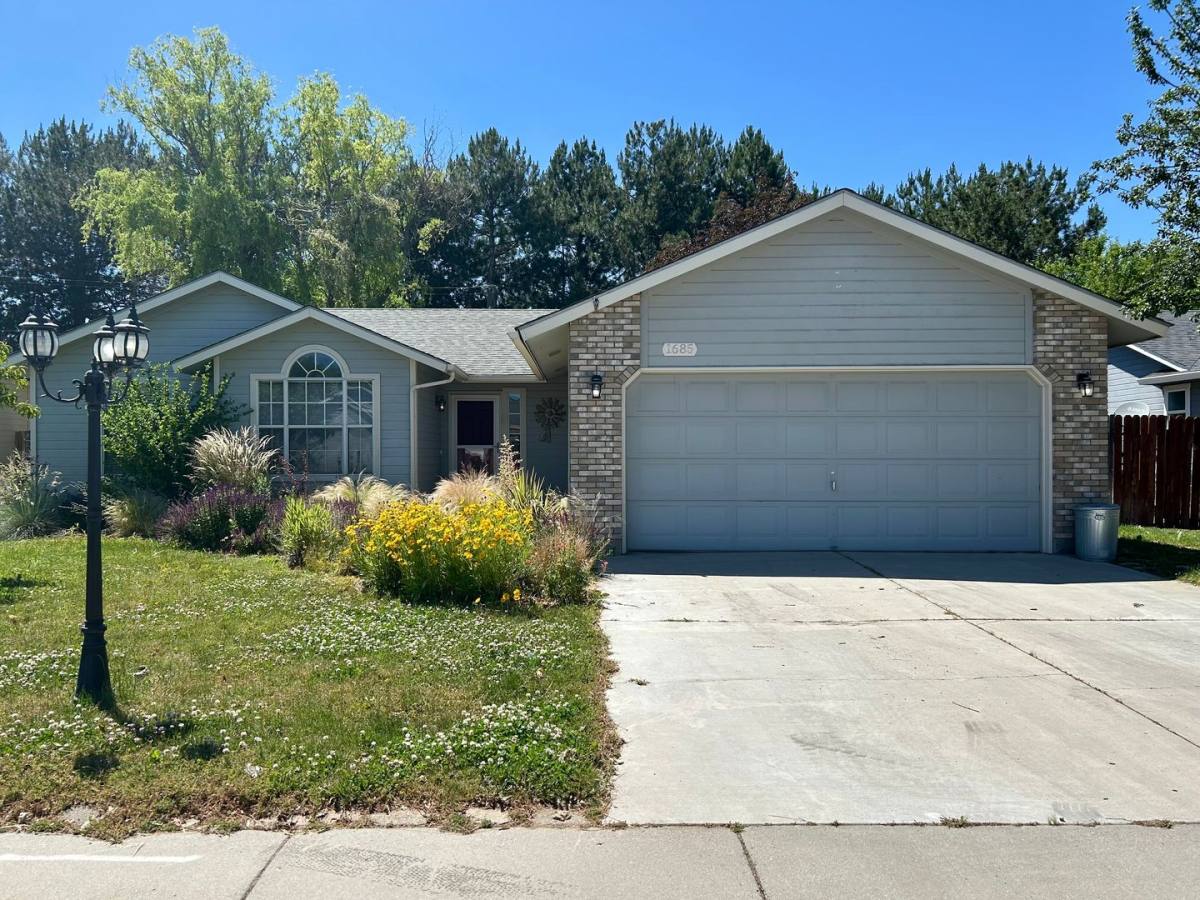 House for rent at 1685 NW 13th St, Meridian, ID 83646