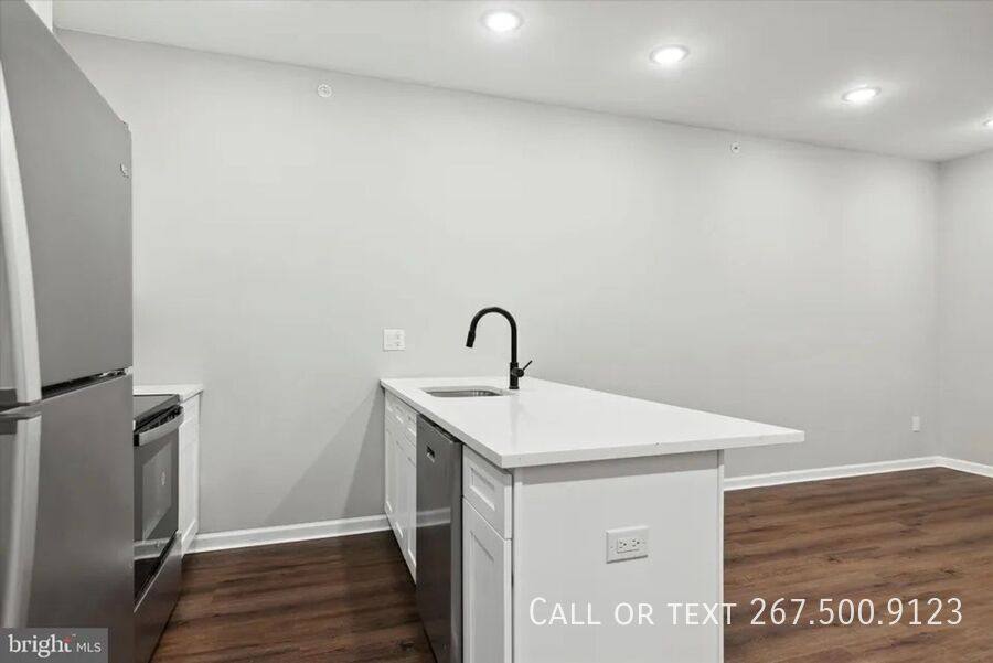 Apartment for rent at 1230 N Marshall St #3R, Philadelphia, PA 19122