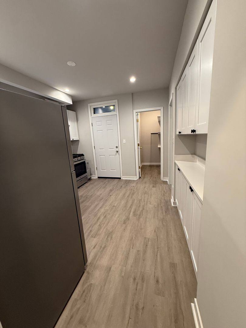 Apartment for rent at 6648 19th St, Berwyn, IL 60402