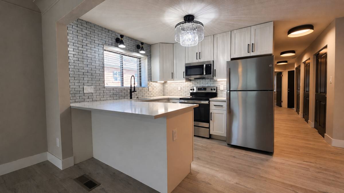 Apartment for rent at 6266 Nottingham Ave, Saint Louis, MO 63109