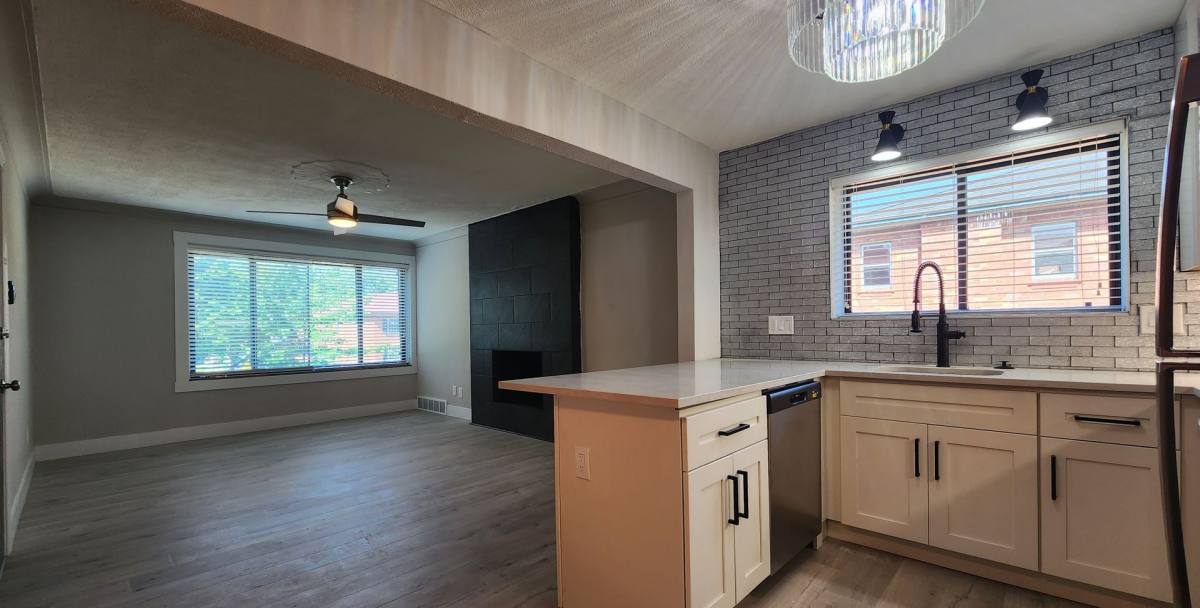 Apartment for rent at 6266 Nottingham Ave, Saint Louis, MO 63109