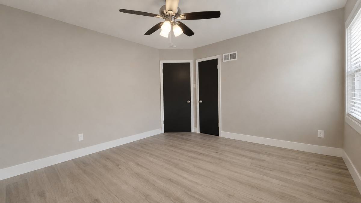 Apartment for rent at 6266 Nottingham Ave, Saint Louis, MO 63109