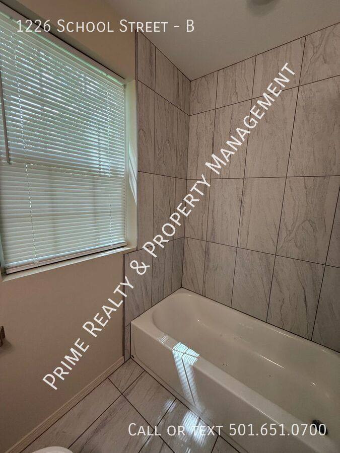 Apartment for rent at 1226 School St #B, Malvern, AR 72104