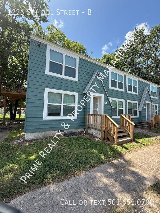 Apartment for rent at 1226 School St #B, Malvern, AR 72104