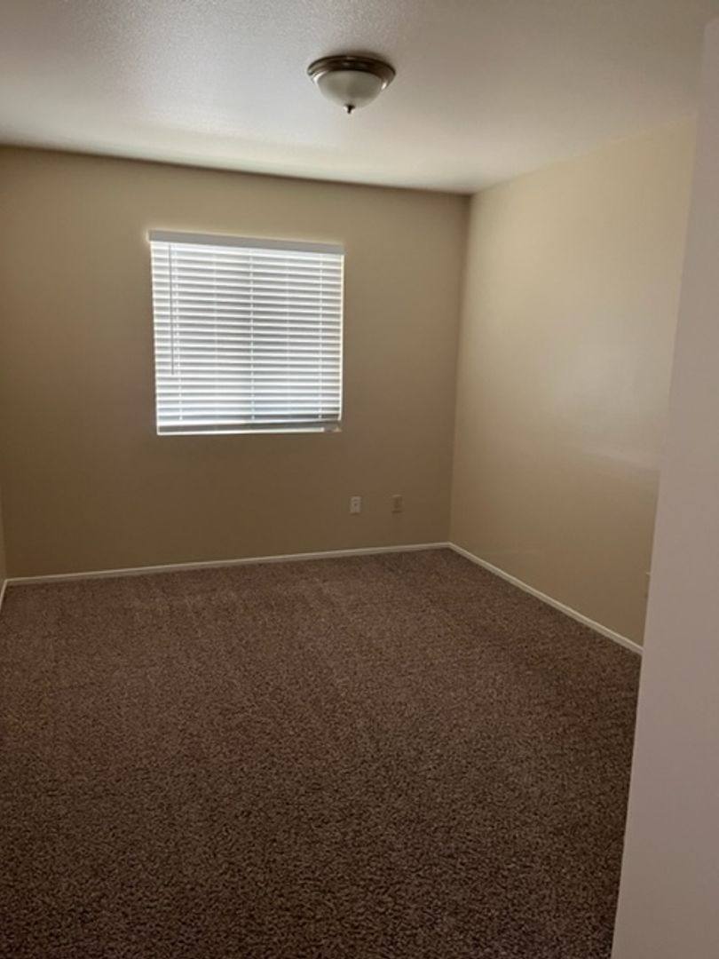 Apartment for rent at 3104 Brookfield Loop, Bakersfield, CA 93311
