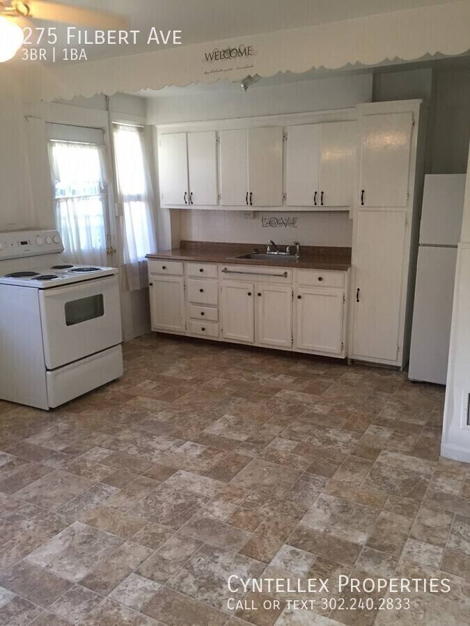 Townhouse for rent at 275 Filbert Ave, Wilmington, DE 19805