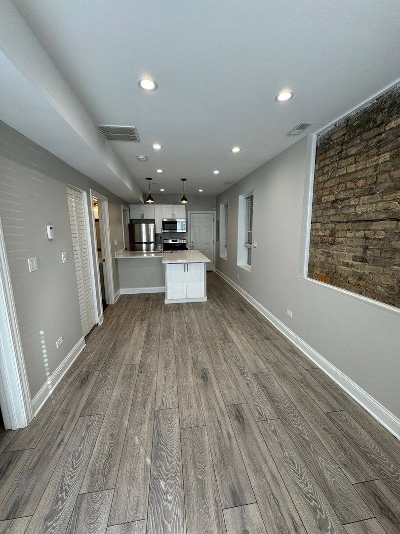 Apartment for rent at 1633 N Honore #2F, Chicago, IL 60622