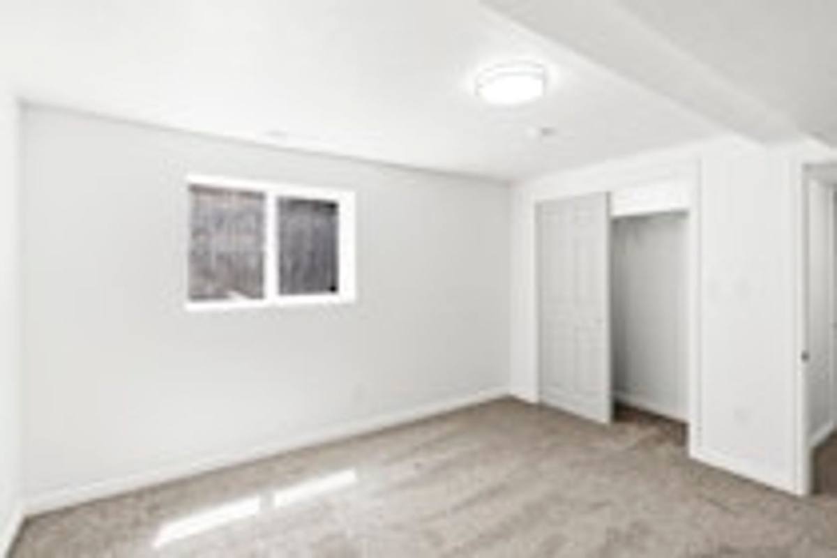 Apartment for rent at 1630 Ridgemark Dr, Sandy, UT 84092