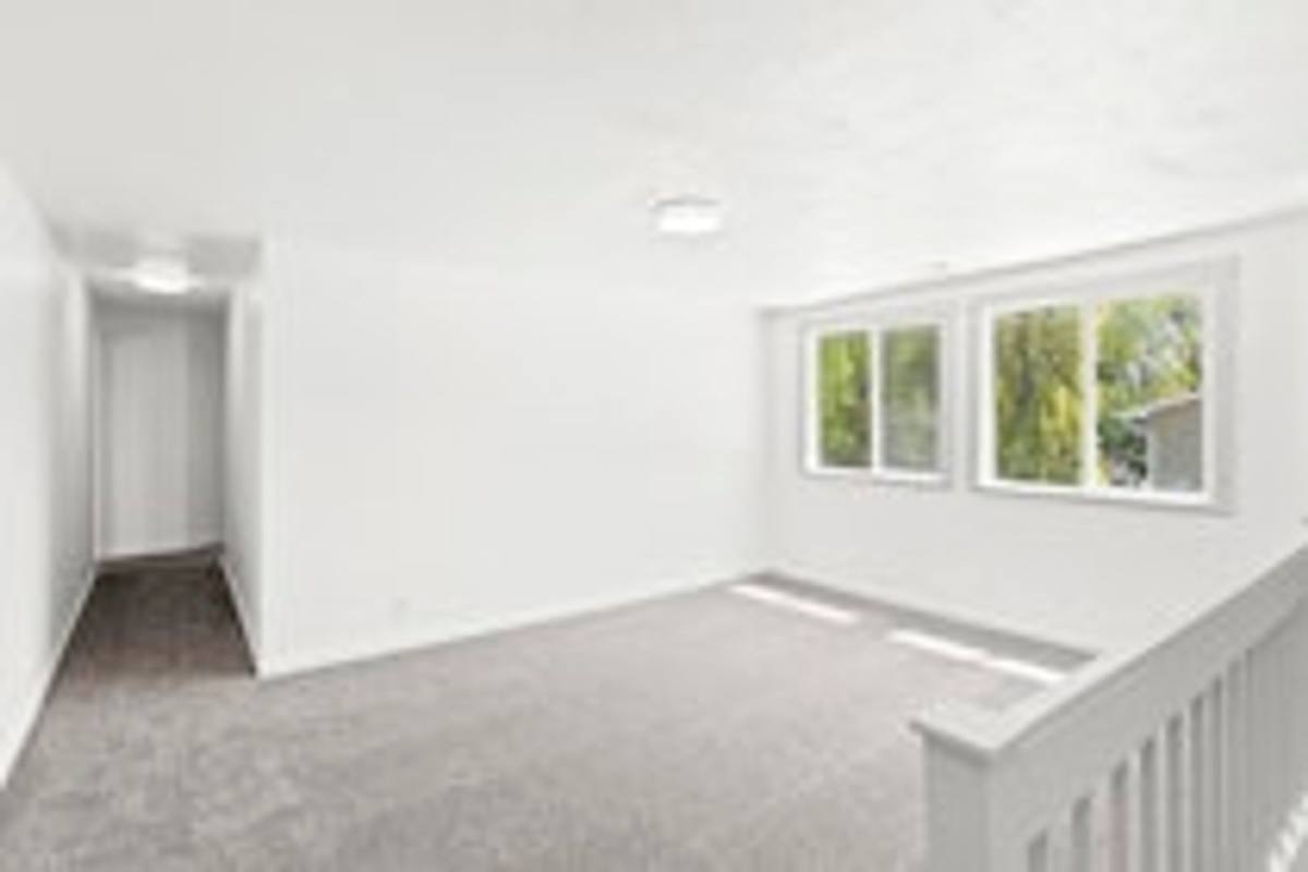 Apartment for rent at 1630 Ridgemark Dr, Sandy, UT 84092