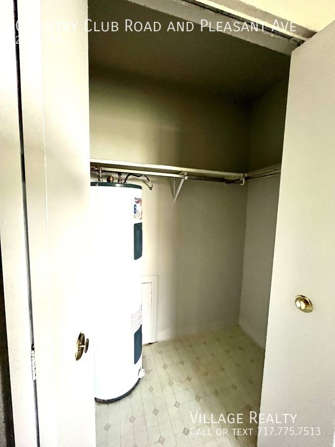 Apartment for rent at 611 Country Club Rd #B, Red Lion, PA 17356