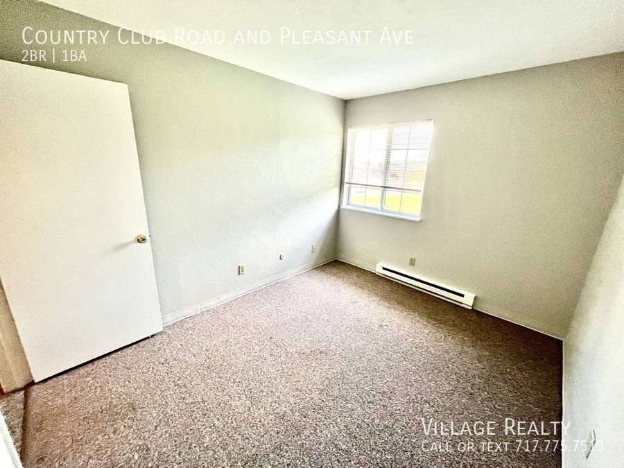 Apartment for rent at 611 Country Club Rd #B, Red Lion, PA 17356