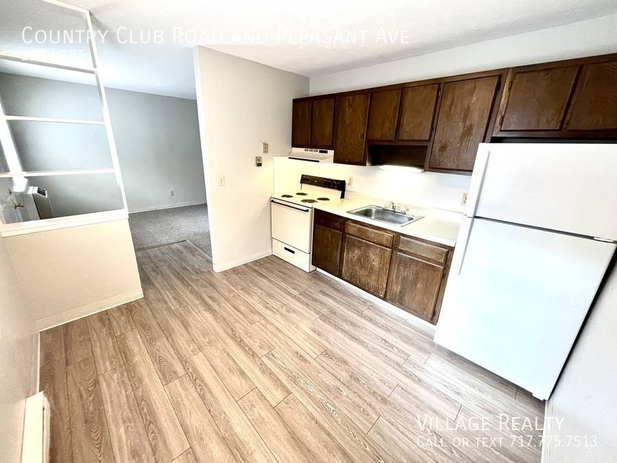 Apartment for rent at 611 Country Club Rd #B, Red Lion, PA 17356