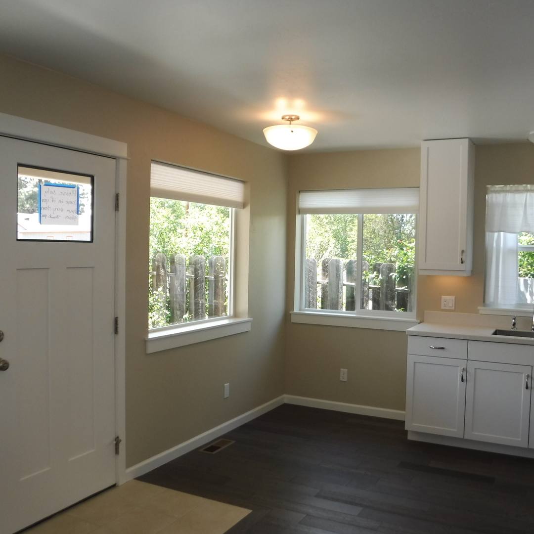 Townhouse for rent at 1609 NE 8th St, Bend, OR 97701