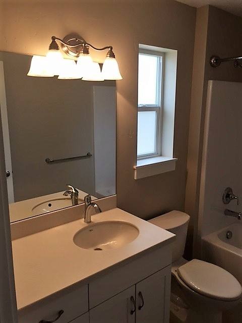 Townhouse for rent at 1609 NE 8th St, Bend, OR 97701