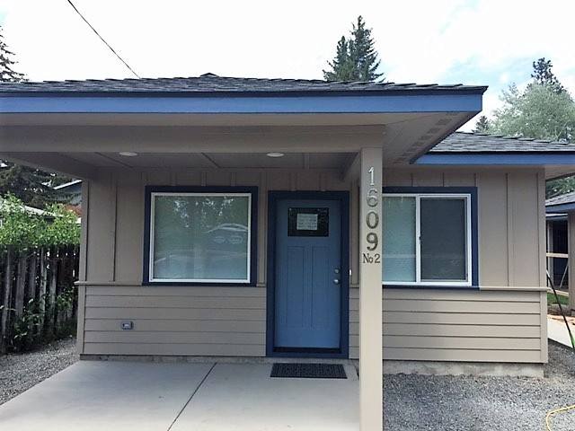 Townhouse for rent at 1609 NE 8th St, Bend, OR 97701