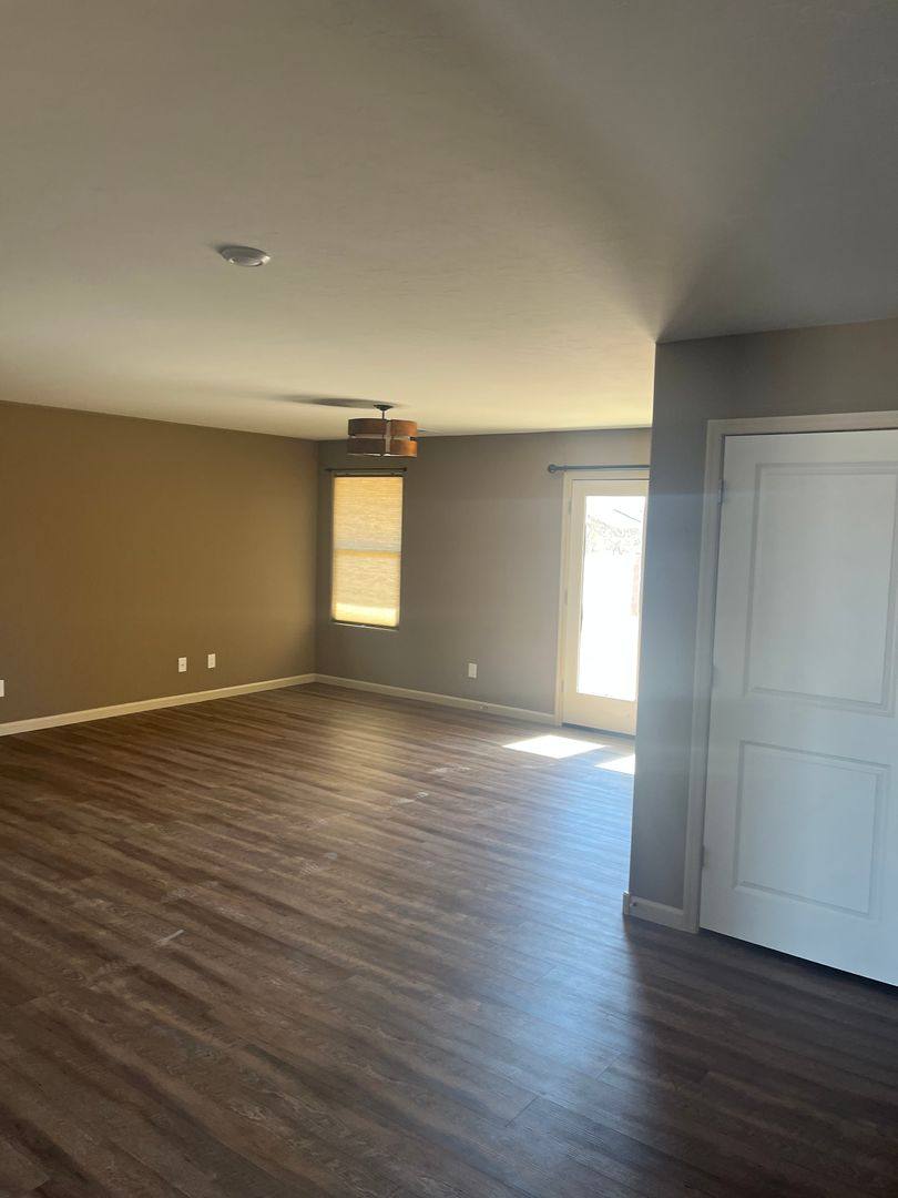 House for rent at 1617 W Cottonwood Bluffs Dr, Benson, AZ 85602