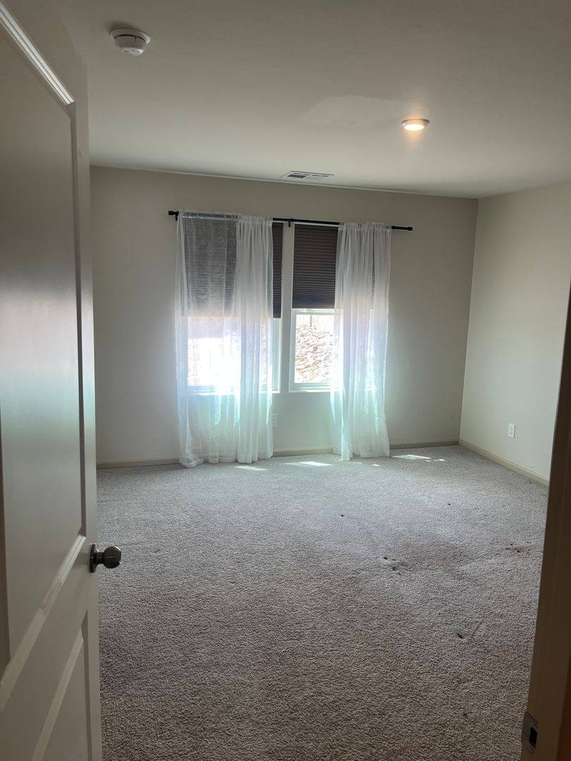 House for rent at 1617 W Cottonwood Bluffs Dr, Benson, AZ 85602
