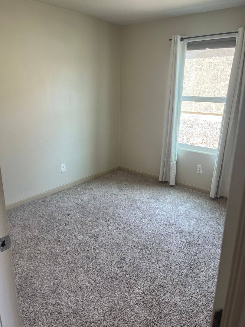 House for rent at 1617 W Cottonwood Bluffs Dr, Benson, AZ 85602